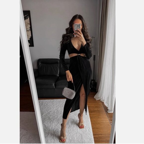 Zara Velvet Cut Out Midi Dress Black Blogger Fav Size Medium - Picture 3 of 8